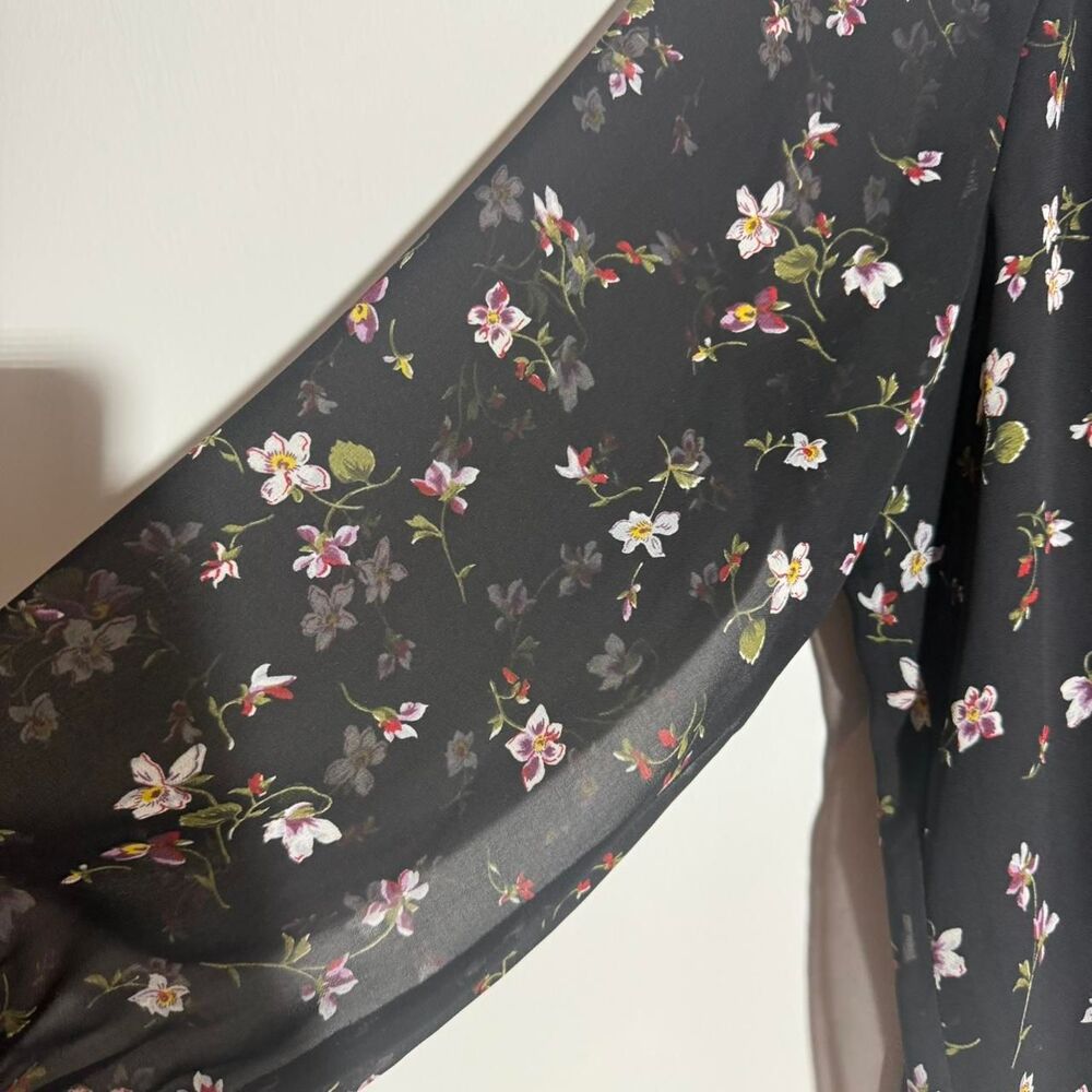 Madewell Women's Smocked Mockneck Top | Backyard blooms| Size XS - Picture 5 of 9